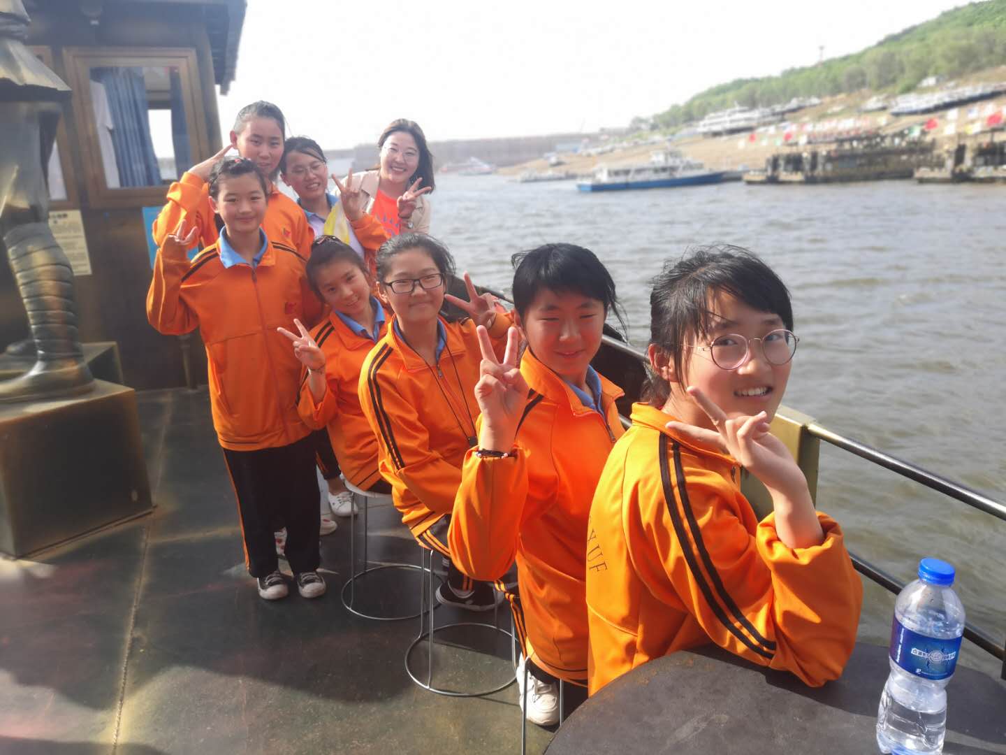 1558331784929418.jpg 0e96cf941f996aa4f2e5762f99ab863.jpg